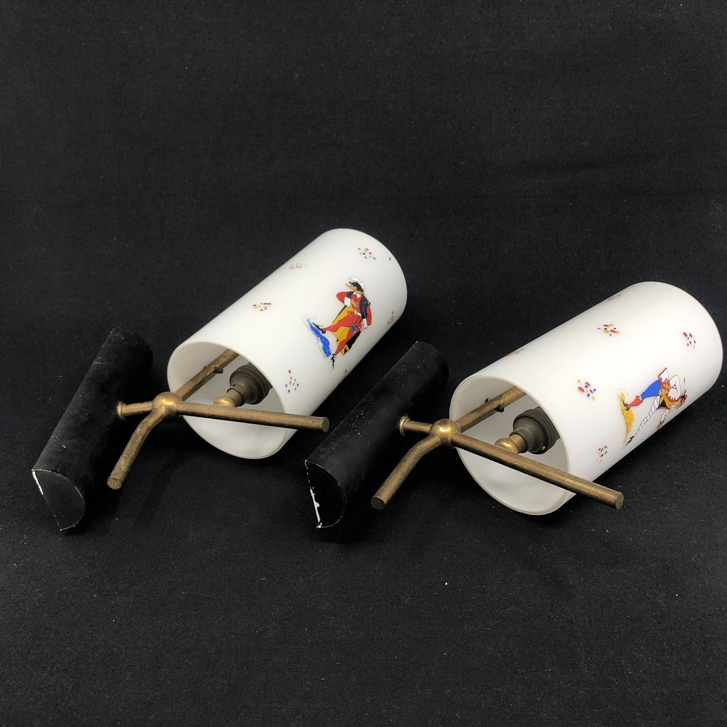A pair of Italian lamps