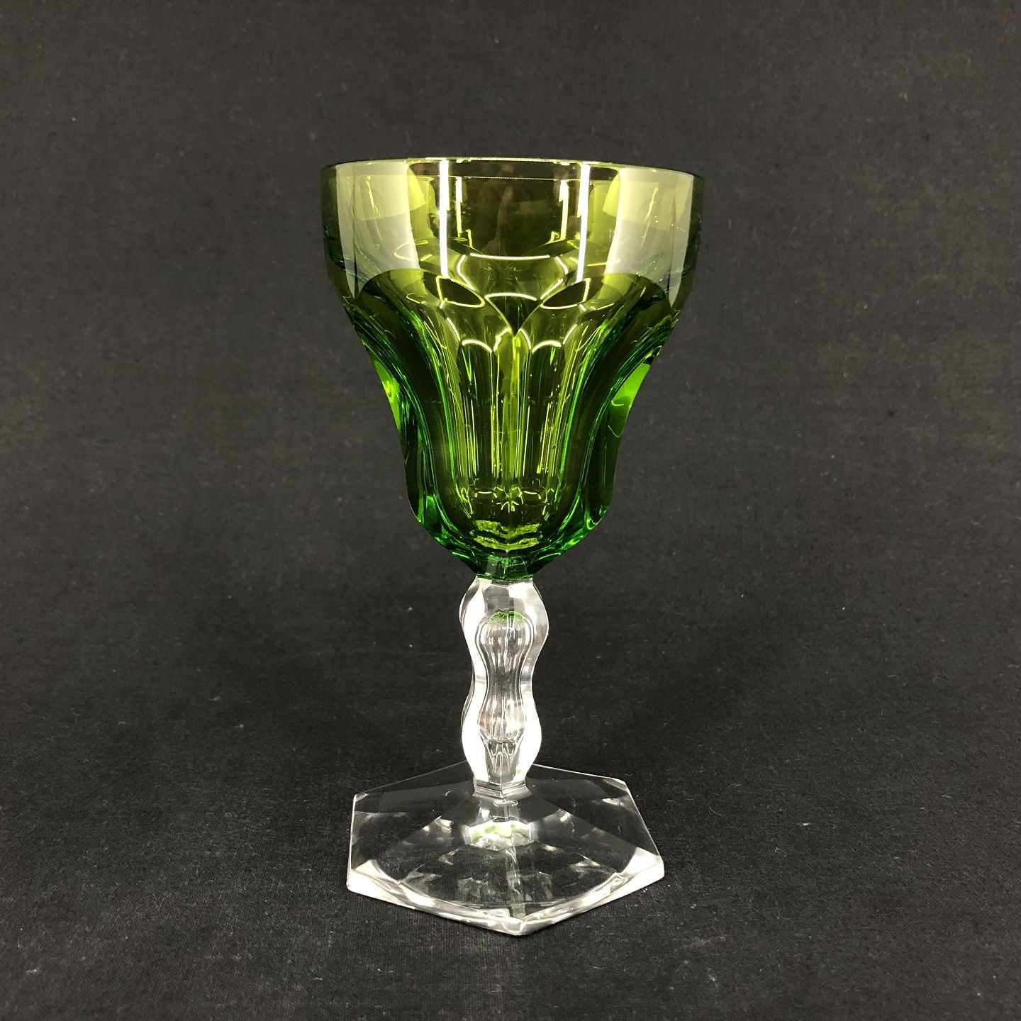 Light green Lalaing white wine glass
