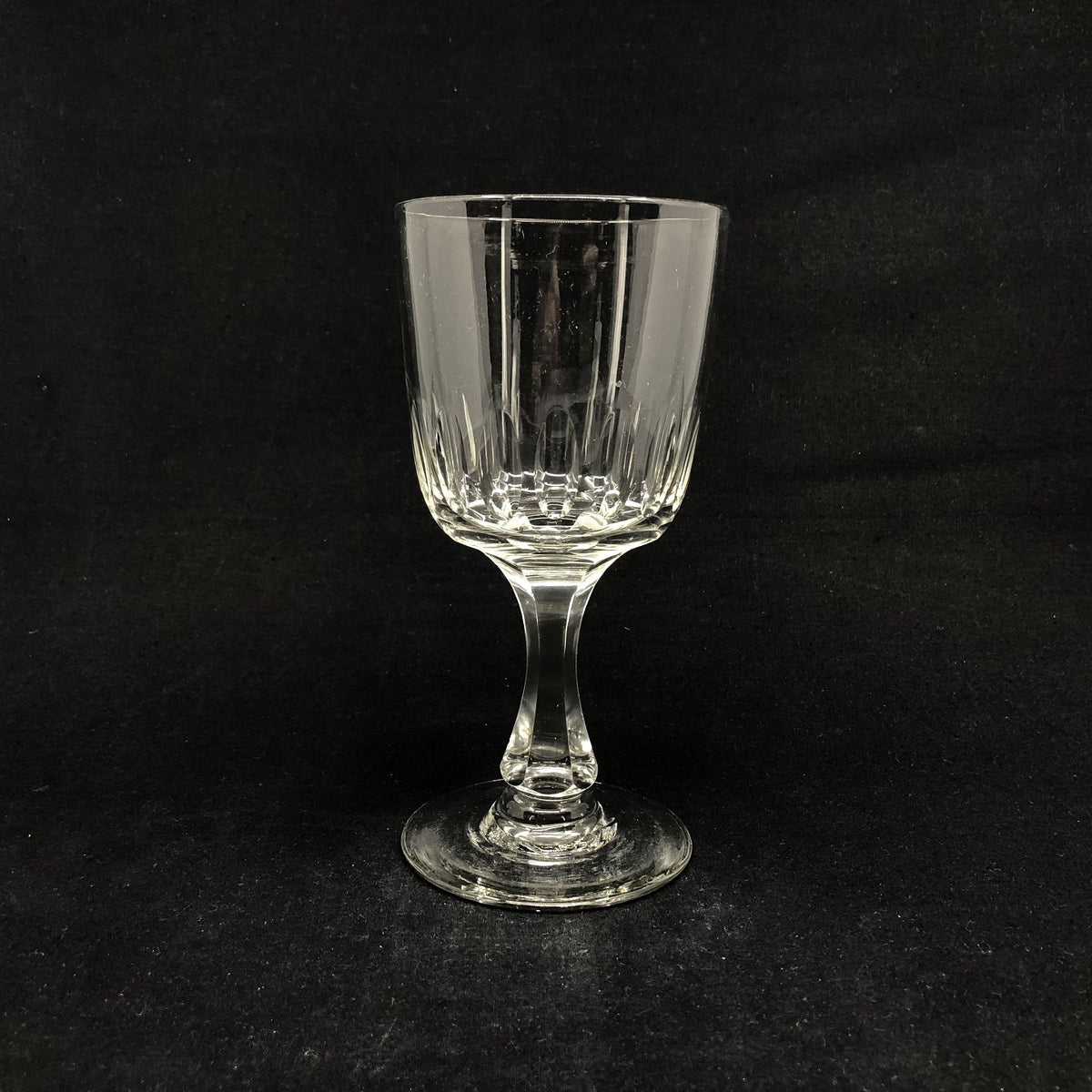 Edward red wine glass