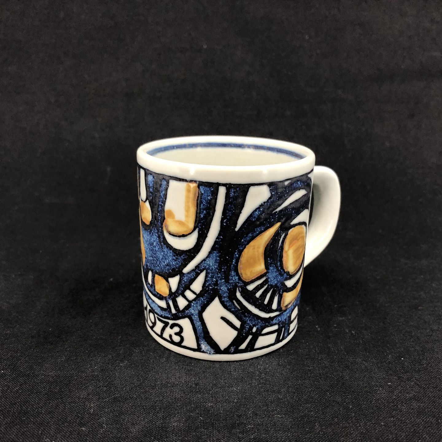 Royal Copenhagen lille årskrus 1973