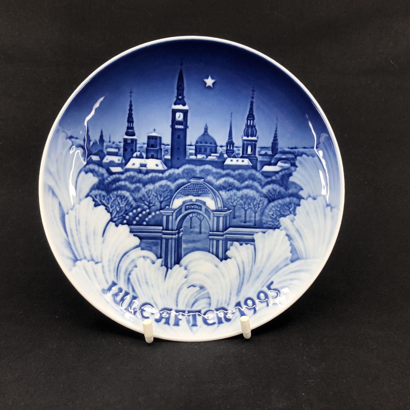 Bing & Grøndahl Christmas plate 1995
