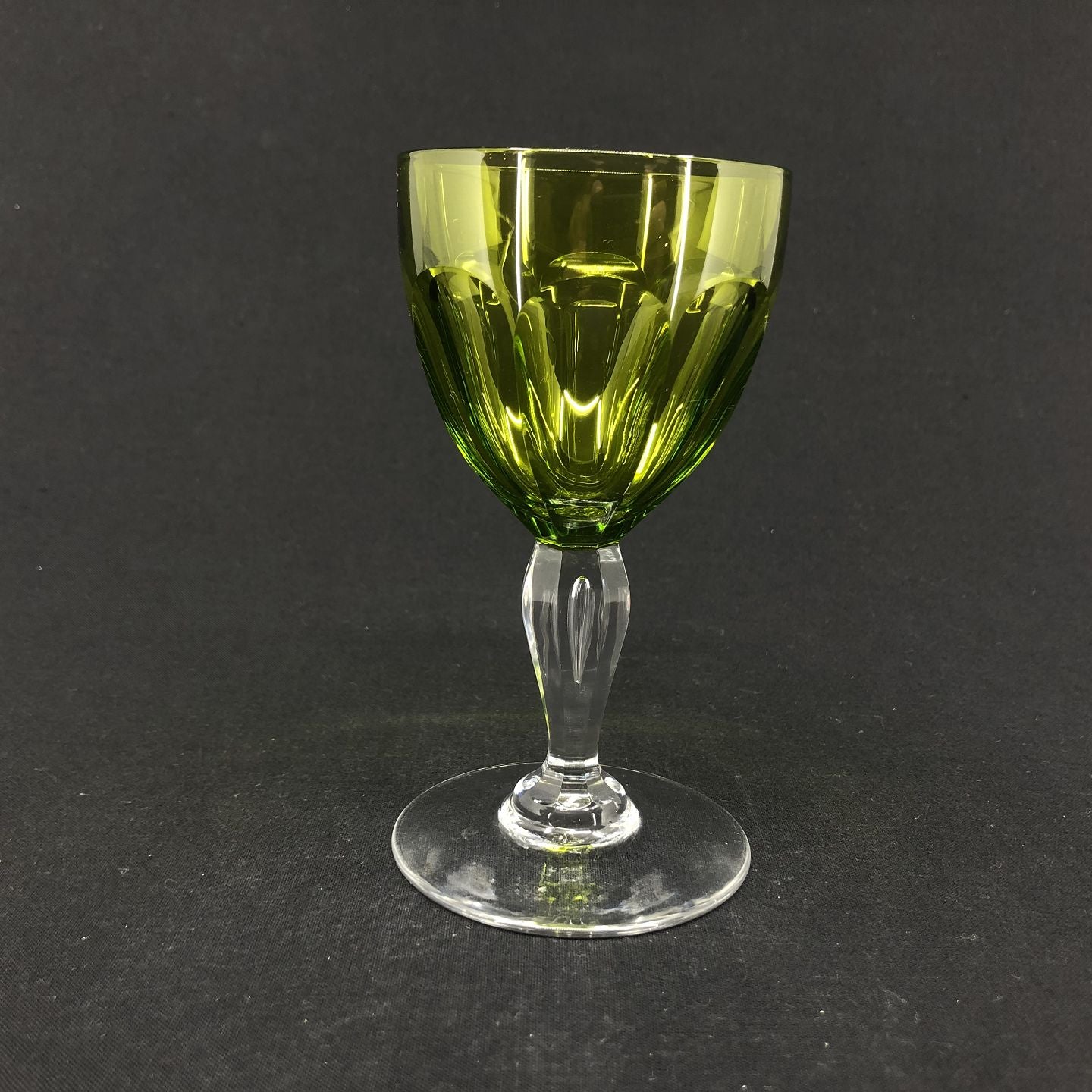 Dark green Paul white wine glass