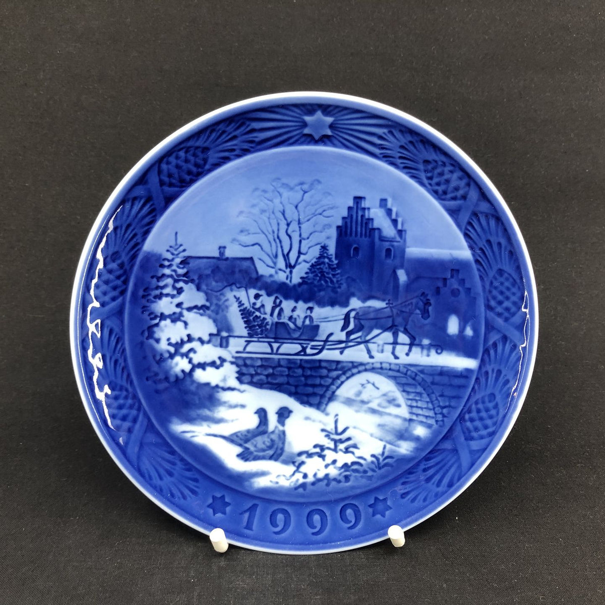Royal Copenhagen Christmas plate 1999