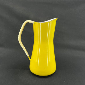 Gul Købenstyle kande af Quistgaard, 20 cm.