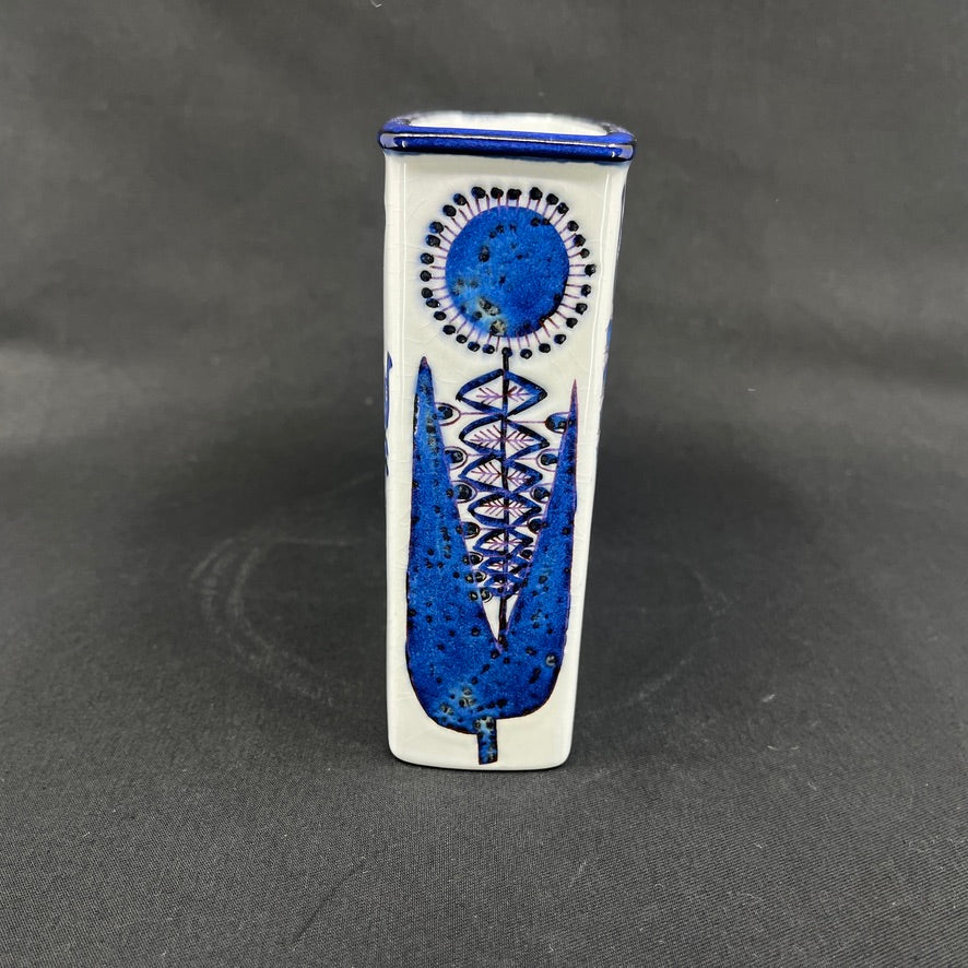 Blue Baca vase from Aluminia with birds