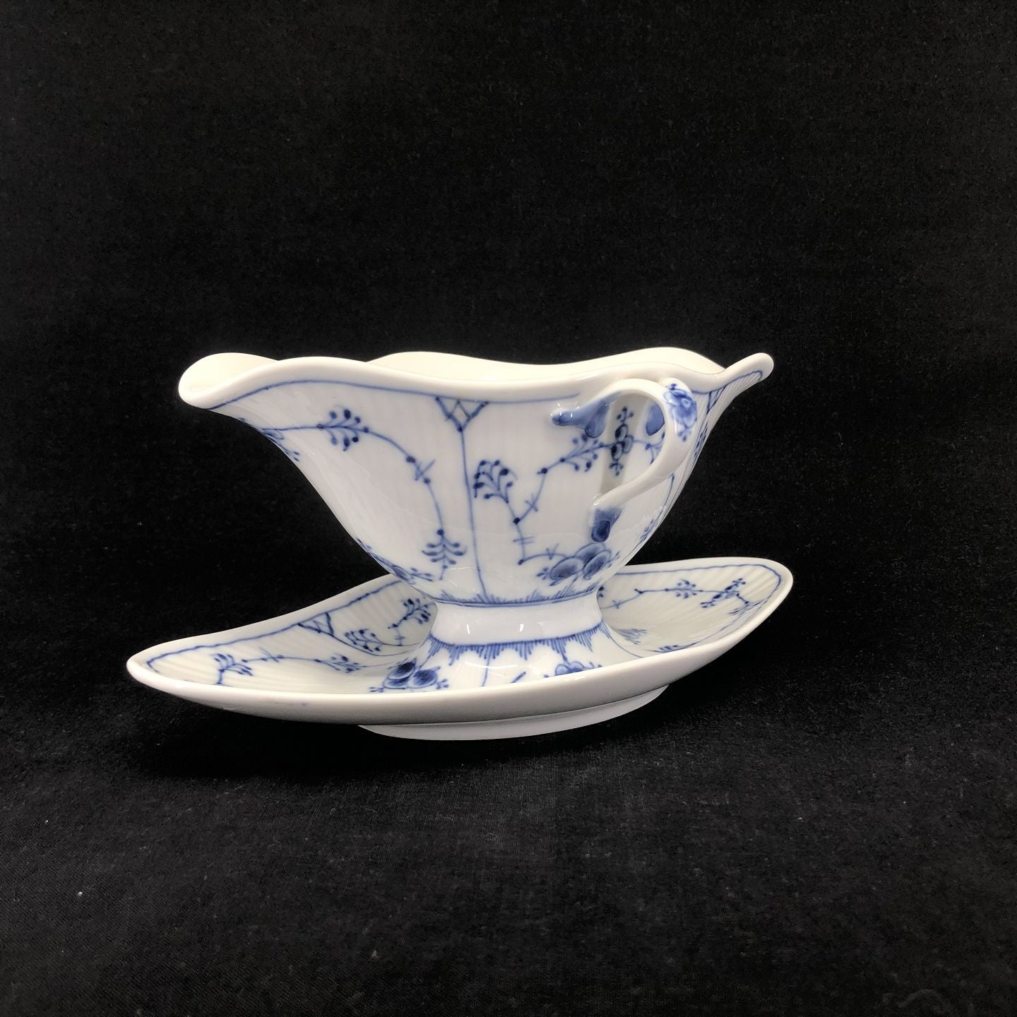 Musselmalet Riflet sovseskål