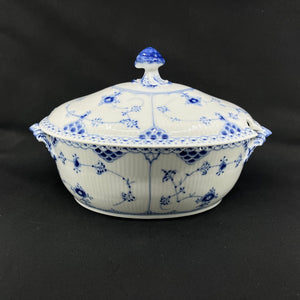 Blue Fluted Half Lace tureen 1/595
