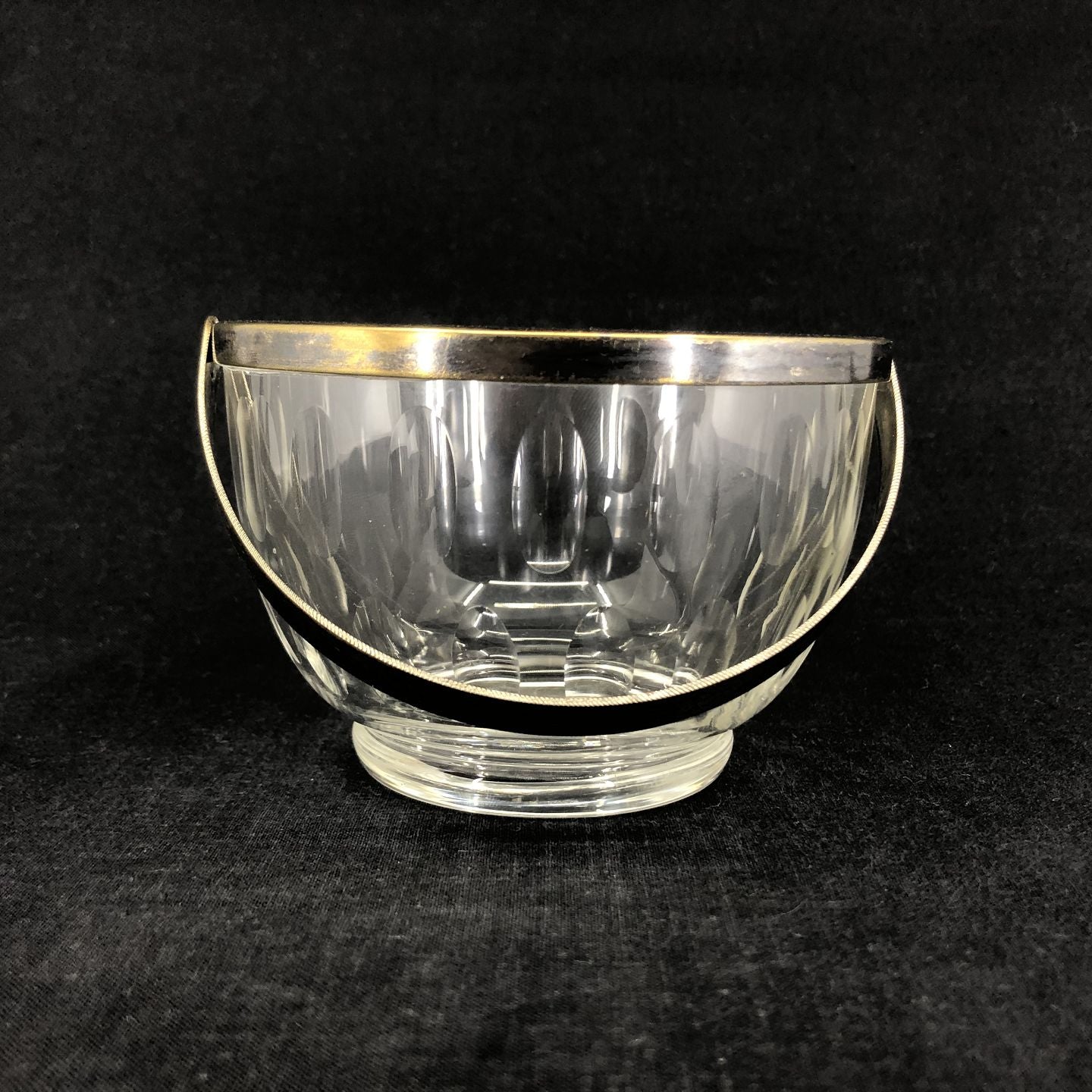 Candy bowl polished with olives