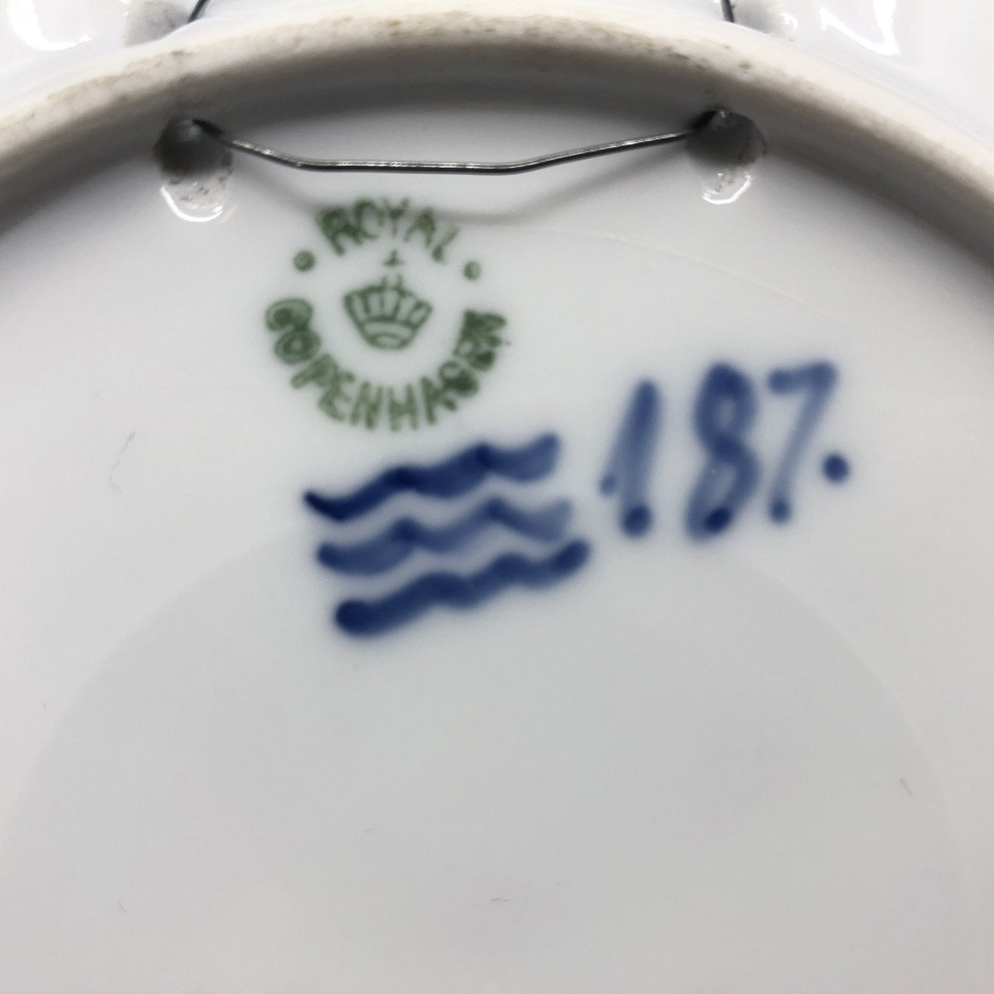 Royal Copenhagen christmas plate 1922
