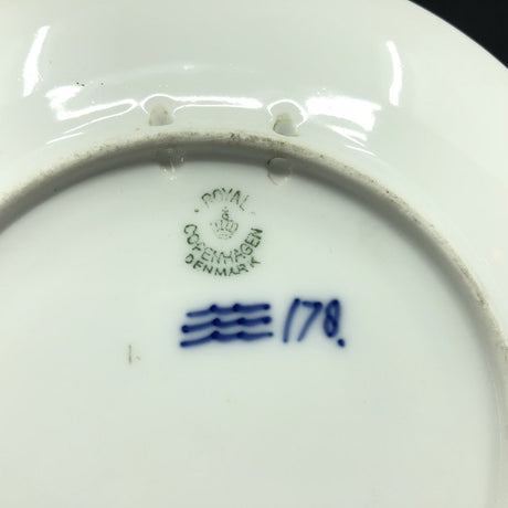 Royal Copenhagen Christmas plate 1925 with German text