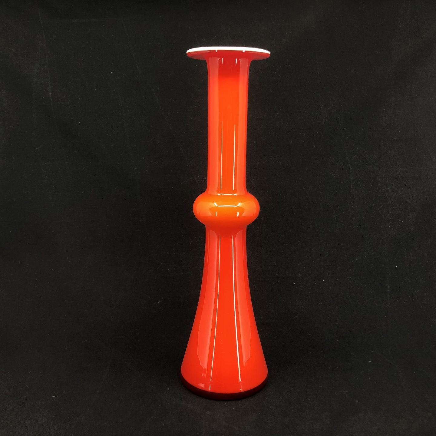 Red Carnaby vase