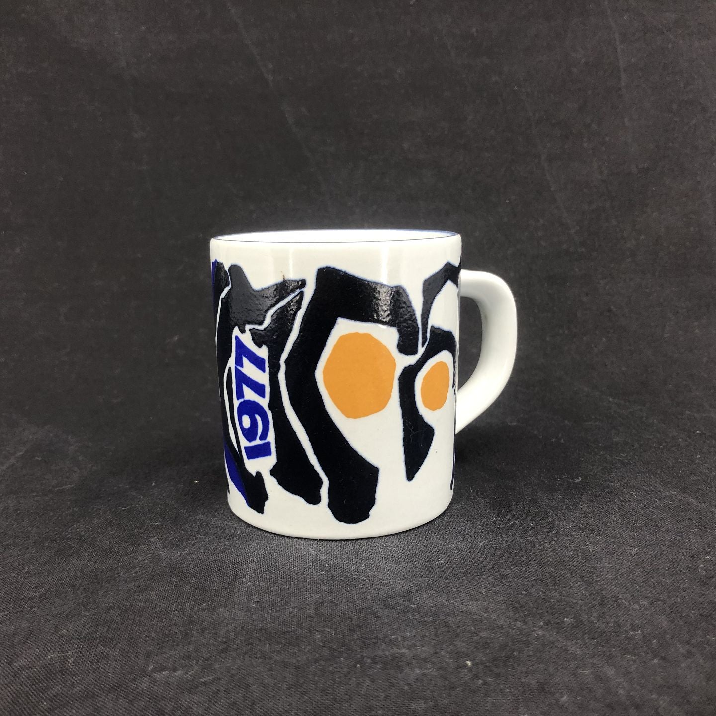 Royal Copenhagen lille årskrus 1977