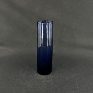 Safirblå cylindervase, 17 cm.