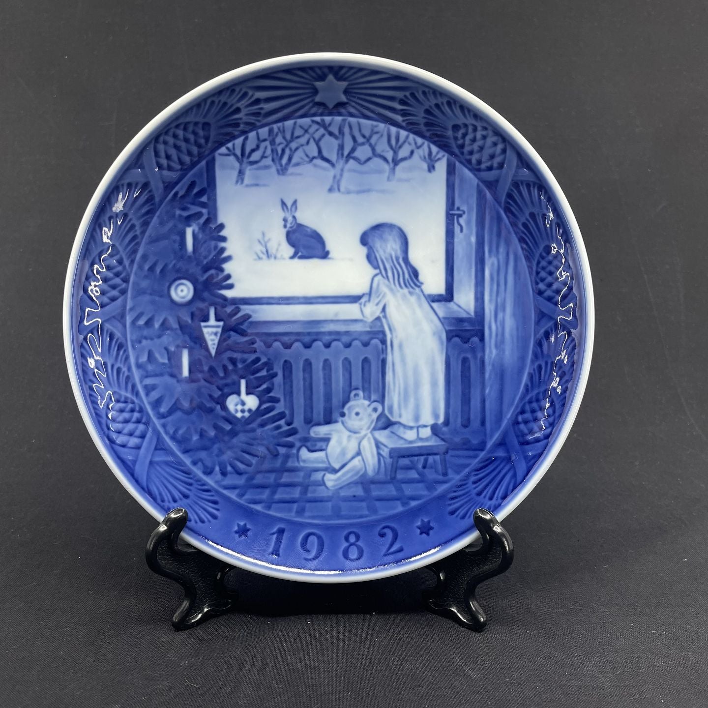 Royal Copenhagen Christmas plate 1982