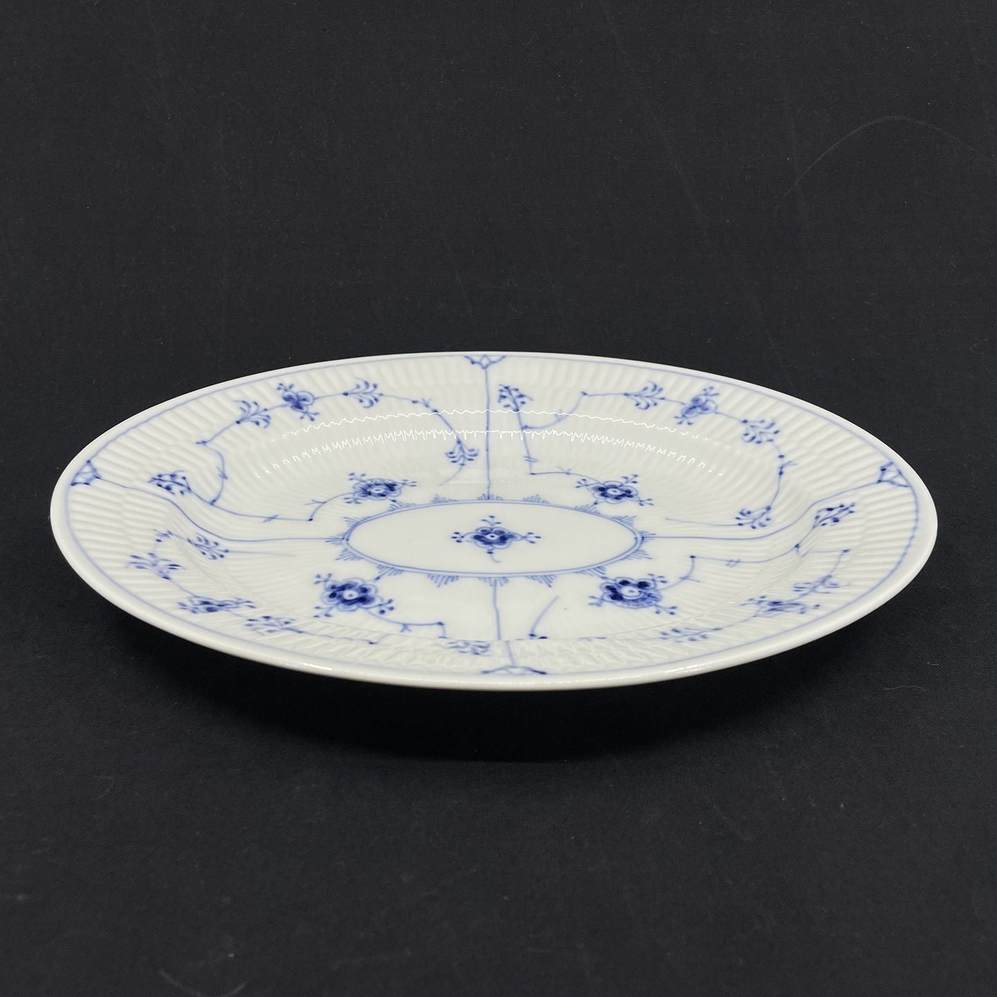 Musselmalet Riflet ovalt fad