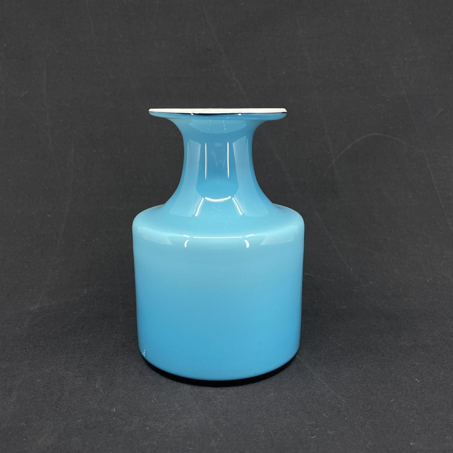 Ocean blue Carnaby vase