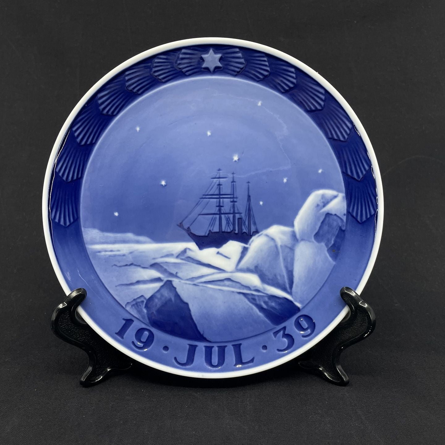Royal Copenhagen Christmas plate 1939