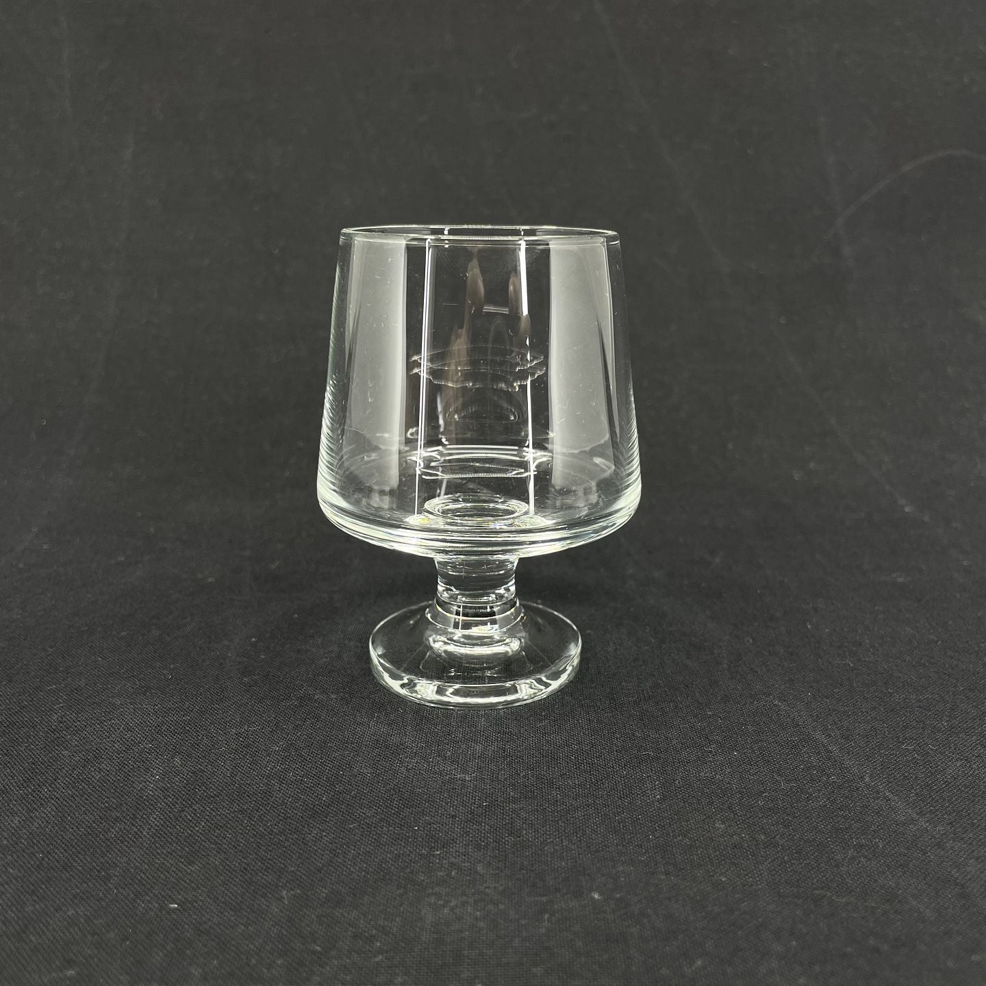 Stump cognac glass