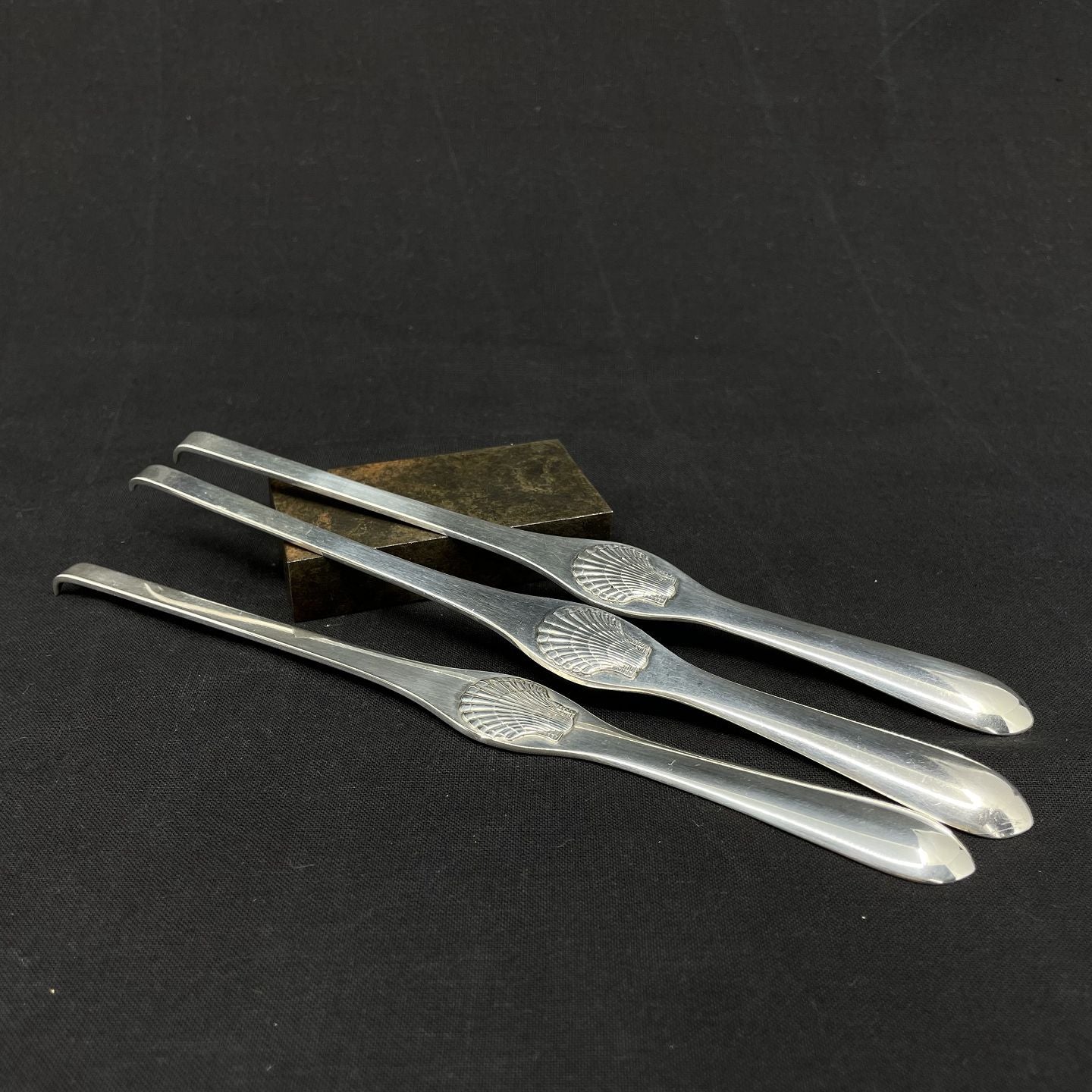 3 Clam lobster forks in silver