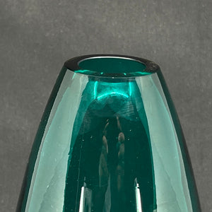 Emerald green vase by Tamara Aladin, 22 cm.