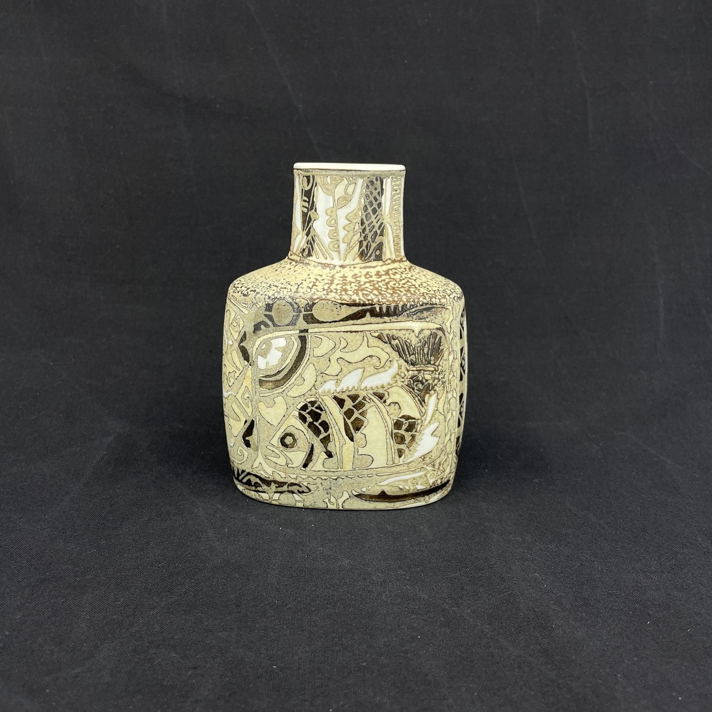 Royal Copenhagen baca vase i brun