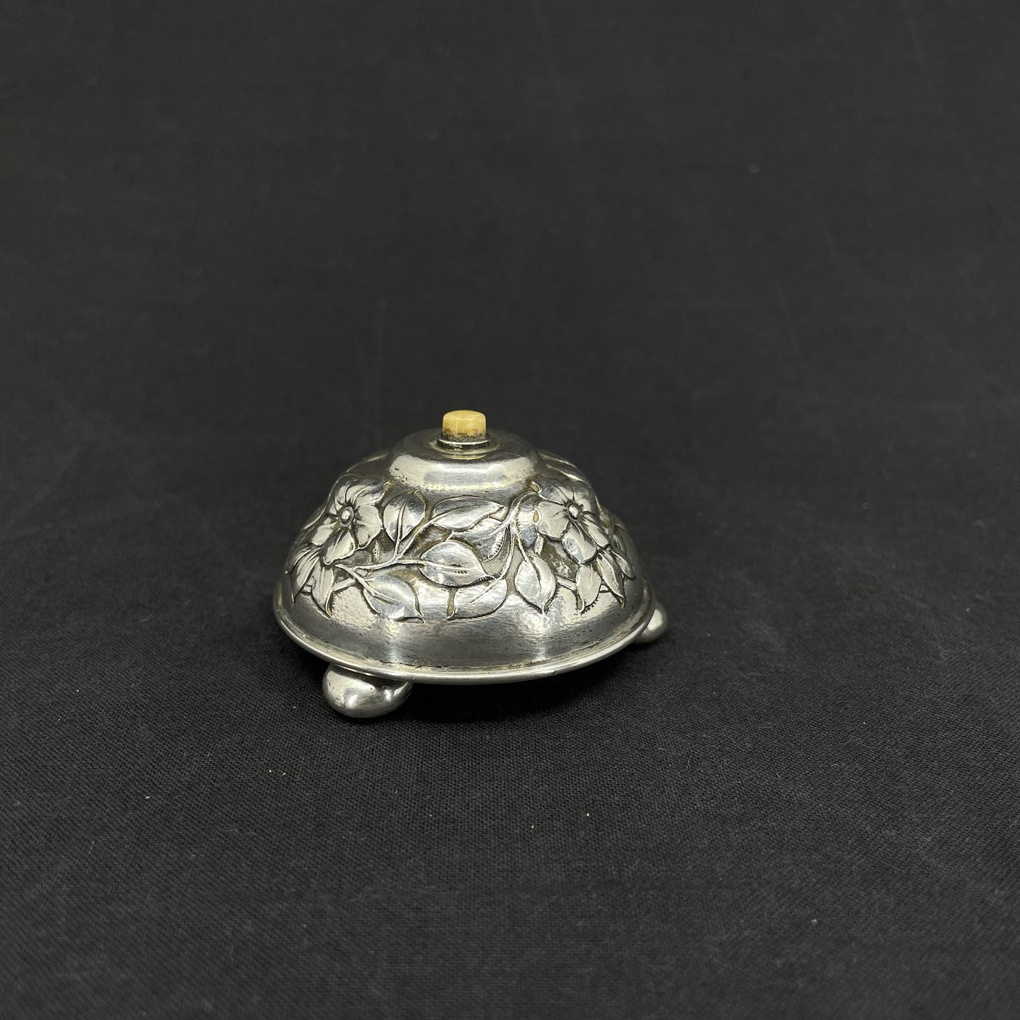 Bordklokke fra Anton Dragsted