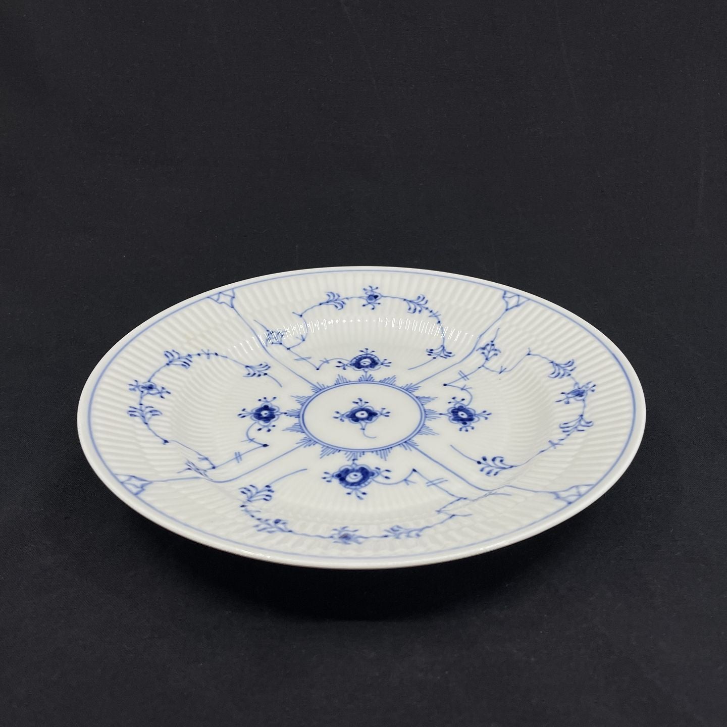 Blue Fluted Fluted Lunch Plate, 1/178 2nd grade.