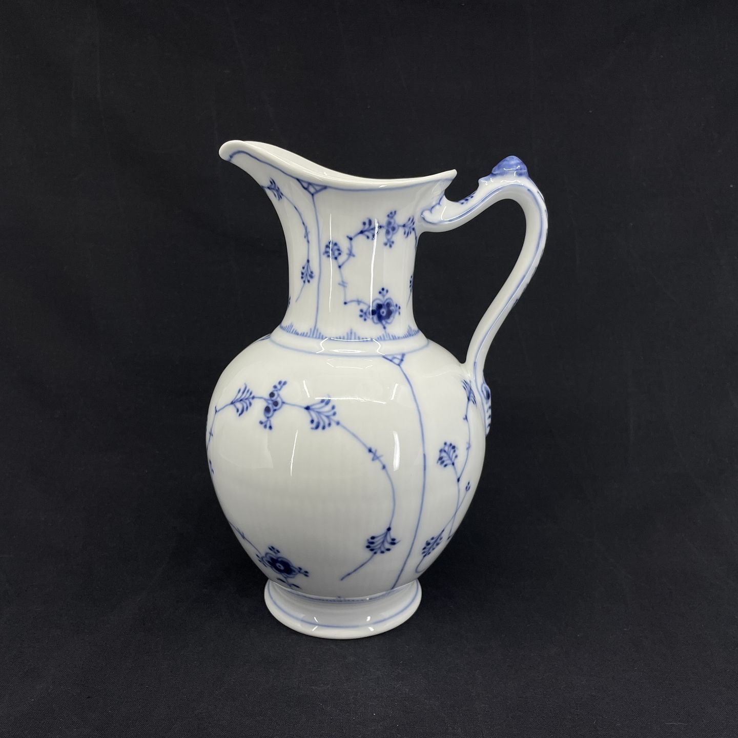 Musselmalet Riflet chokoladekande, 1. sortering