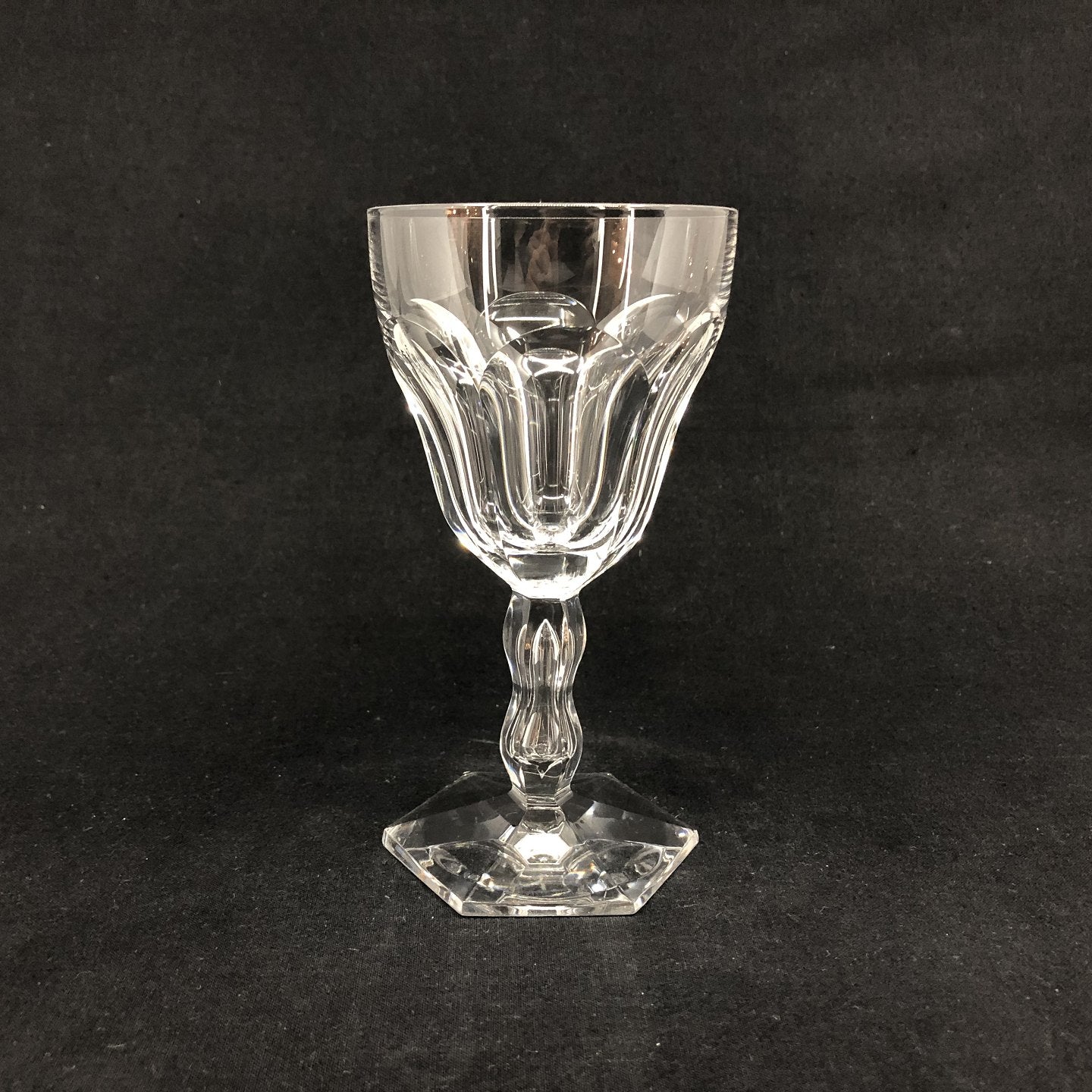 Large Lalaing red wine glass
