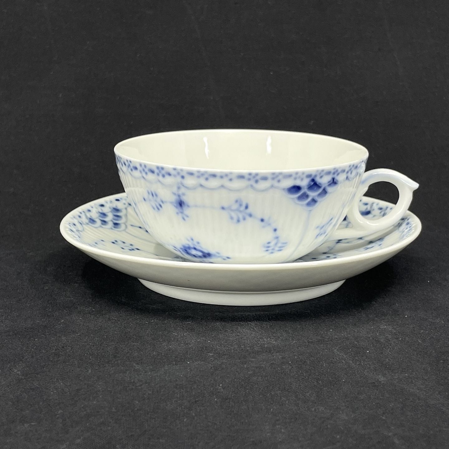 Blue Fluted Half Lace tea cup, 3. assortment.
