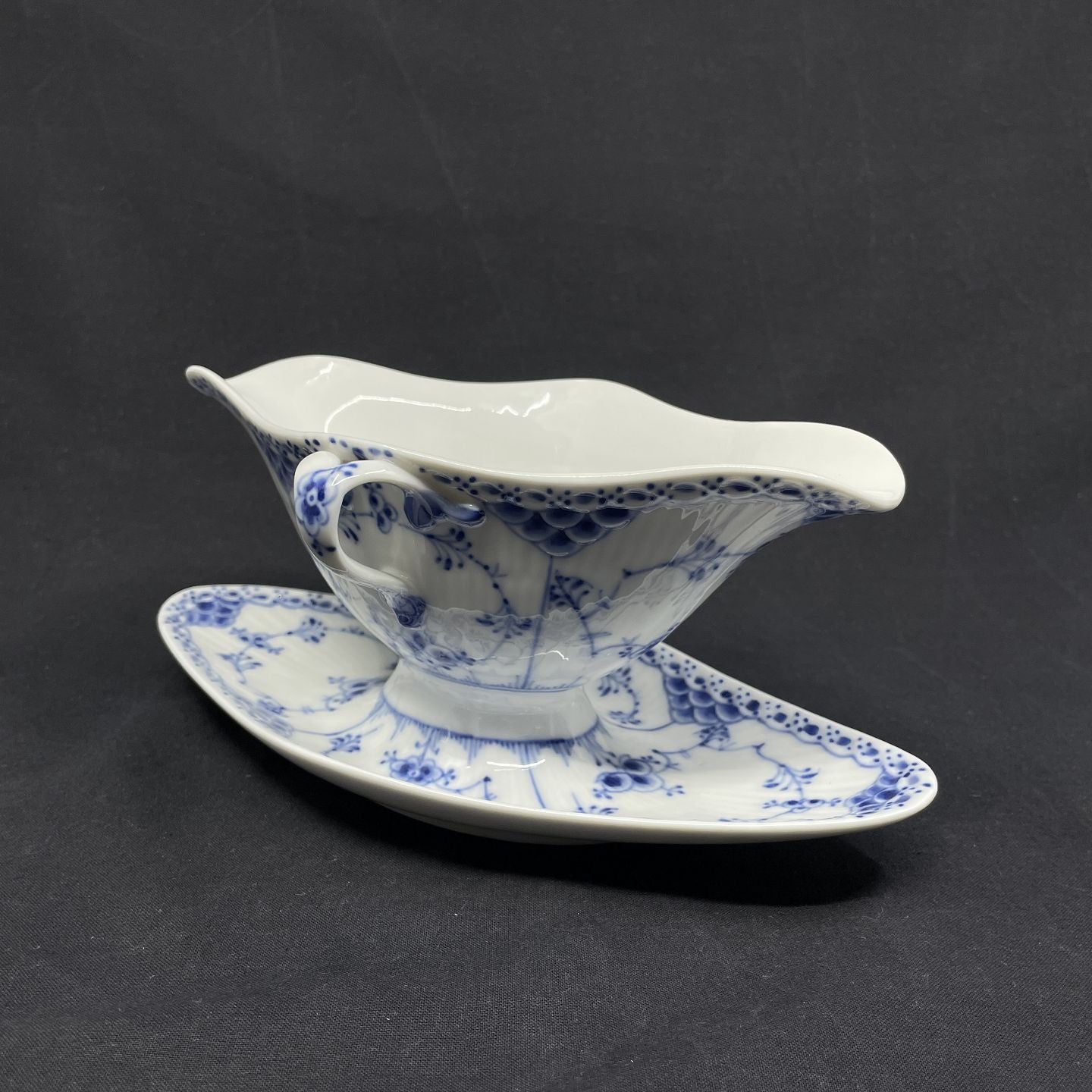 Musselmalet Halvblonde sovseskål