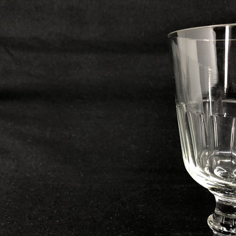 Christian d. 8 red wine glasses