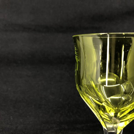 Light green Oreste white wine glass
