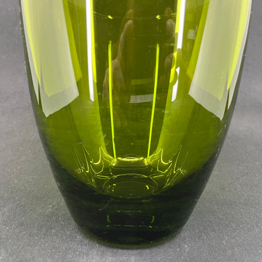 Majgrøn vase fra Holmegaard, 19 cm.