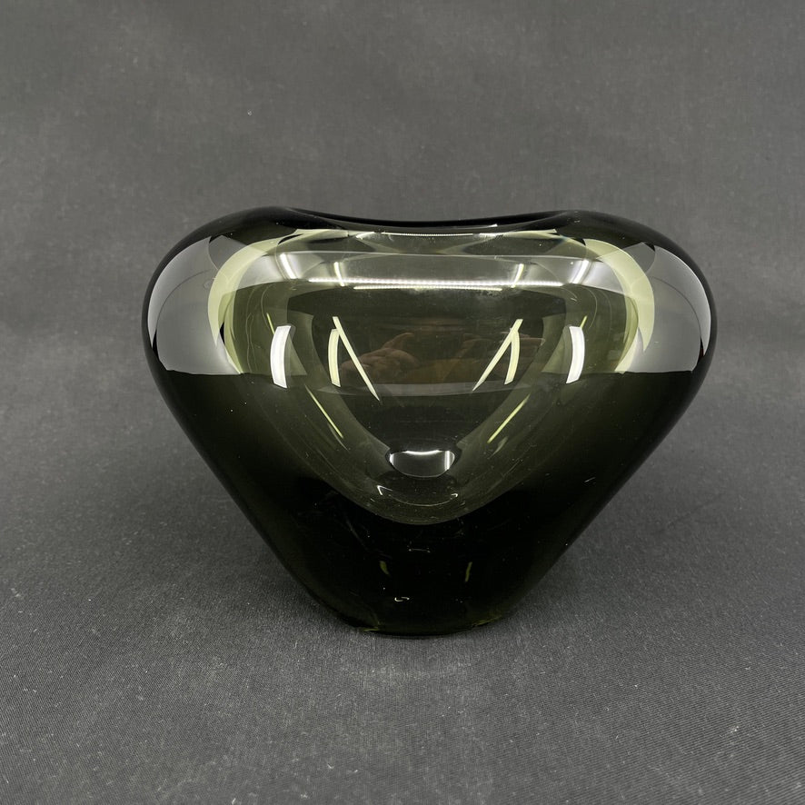 Smoke heart vase from Holmegaard, 13x19 cm.