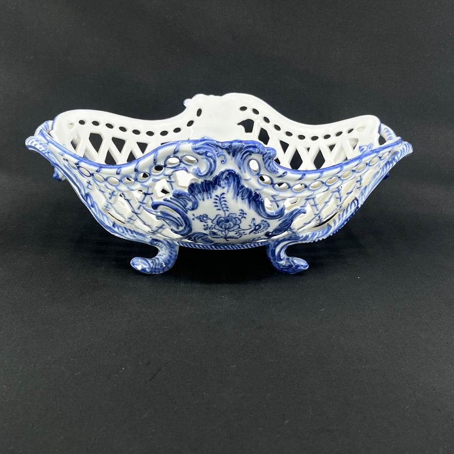Rare Blue Fluted Full Lace bowl with butterflies