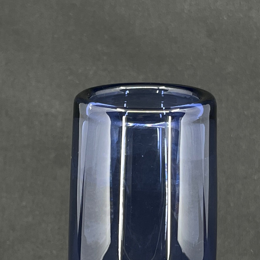 Safirblå cylindervase, 17 cm.