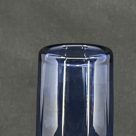 Sapphire blue vase, 17 cm.