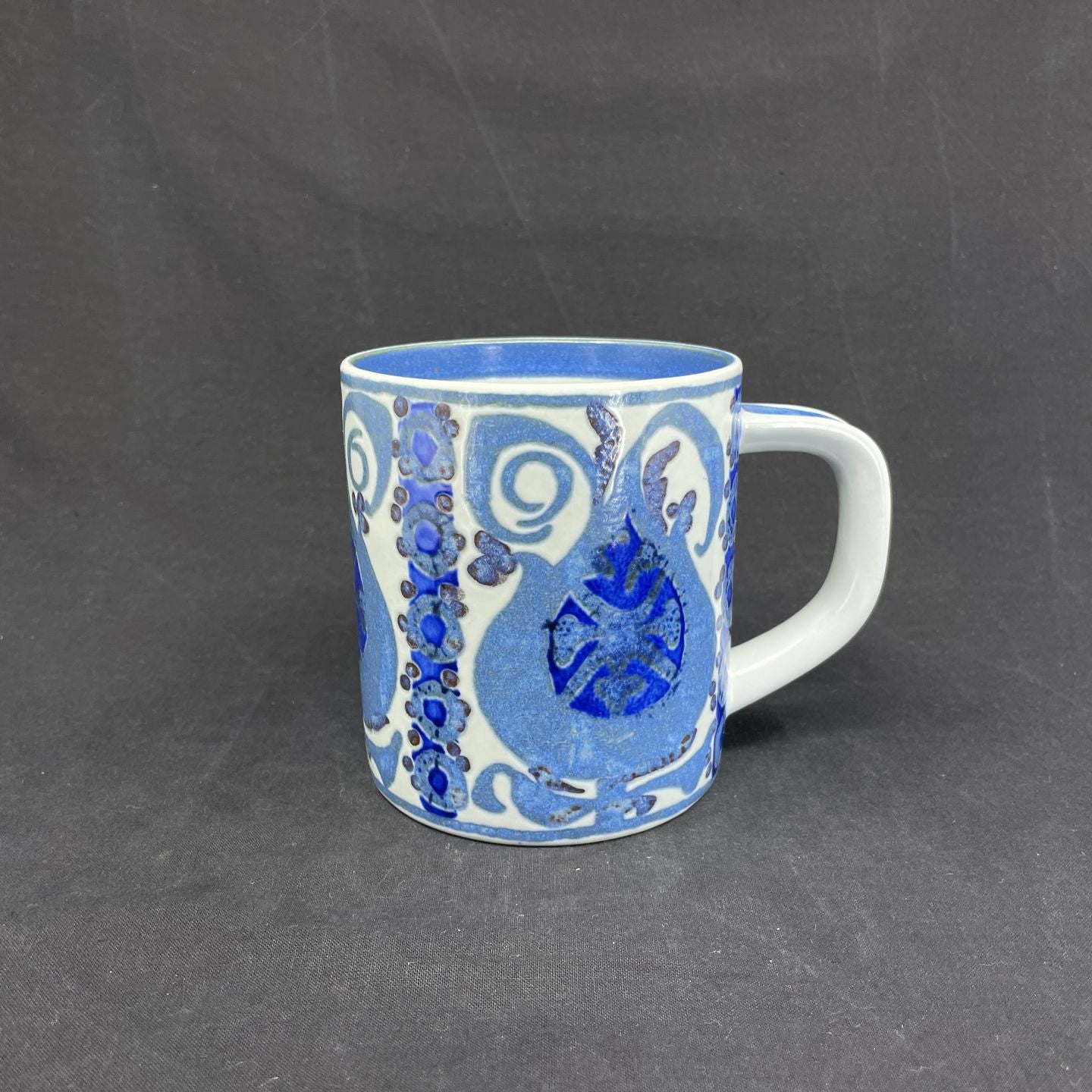 Royal Copenhagen stort årskrus 1969