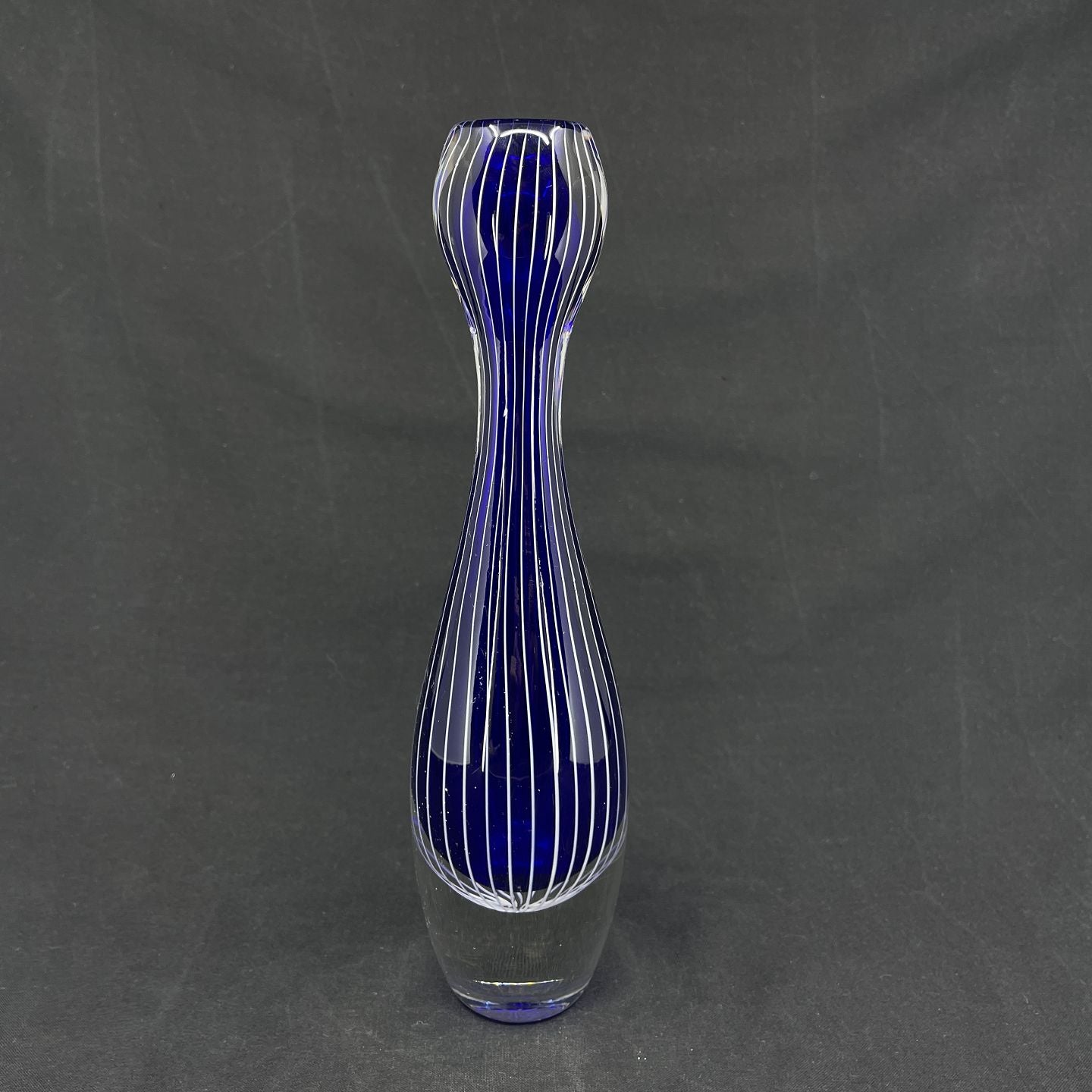 Zebra vase by Vicky Lindstrand