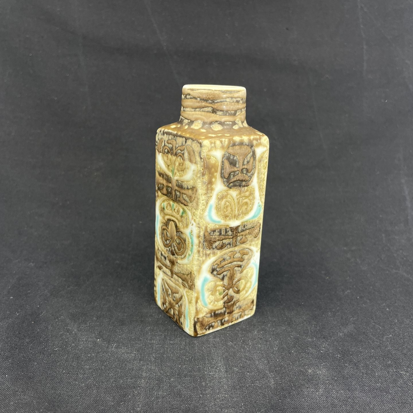 Royal Copenhagen baca fajance vase