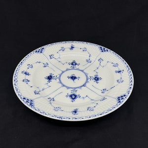 Mussel painted half-blond dinner plate, 25.5 cm.
