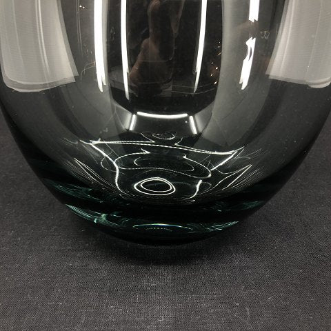 Large chubby beak vase from Holmegaard