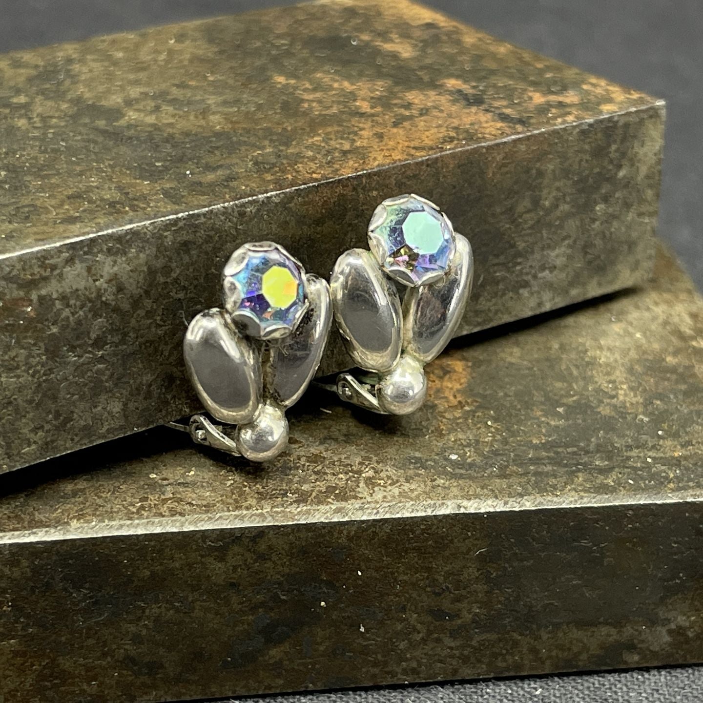 Ear clip by Hermann Siersbøl