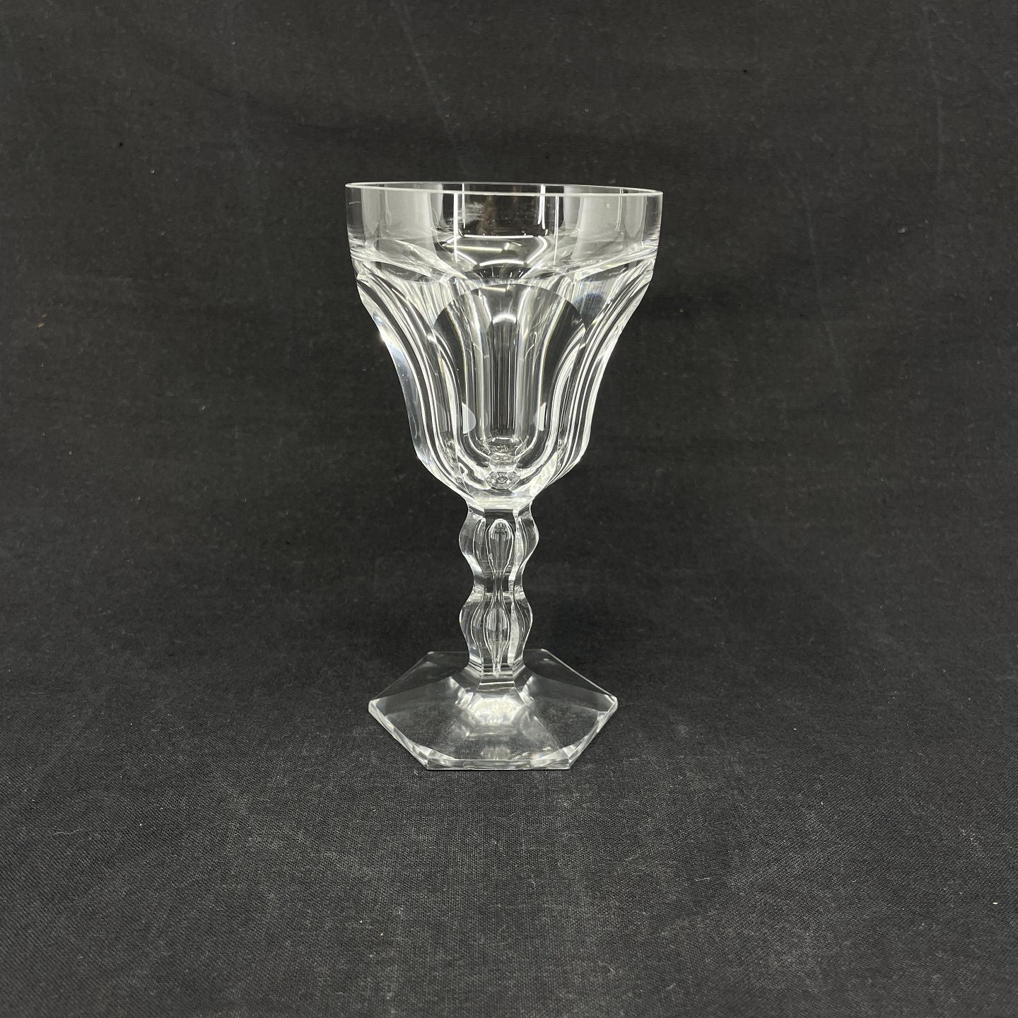 Clear Lalaing white wine glass
