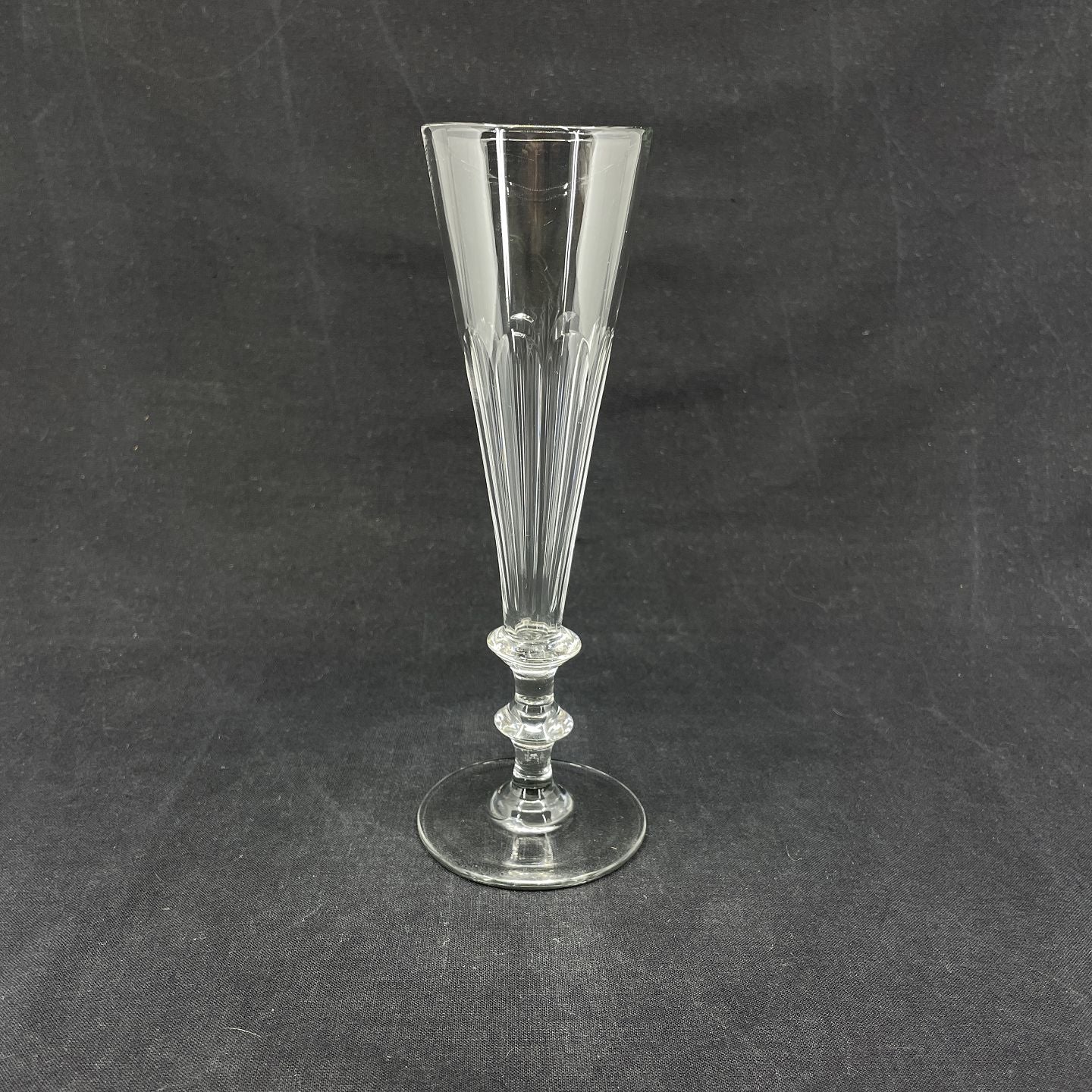 Anglais champagne flute, 19 cm.