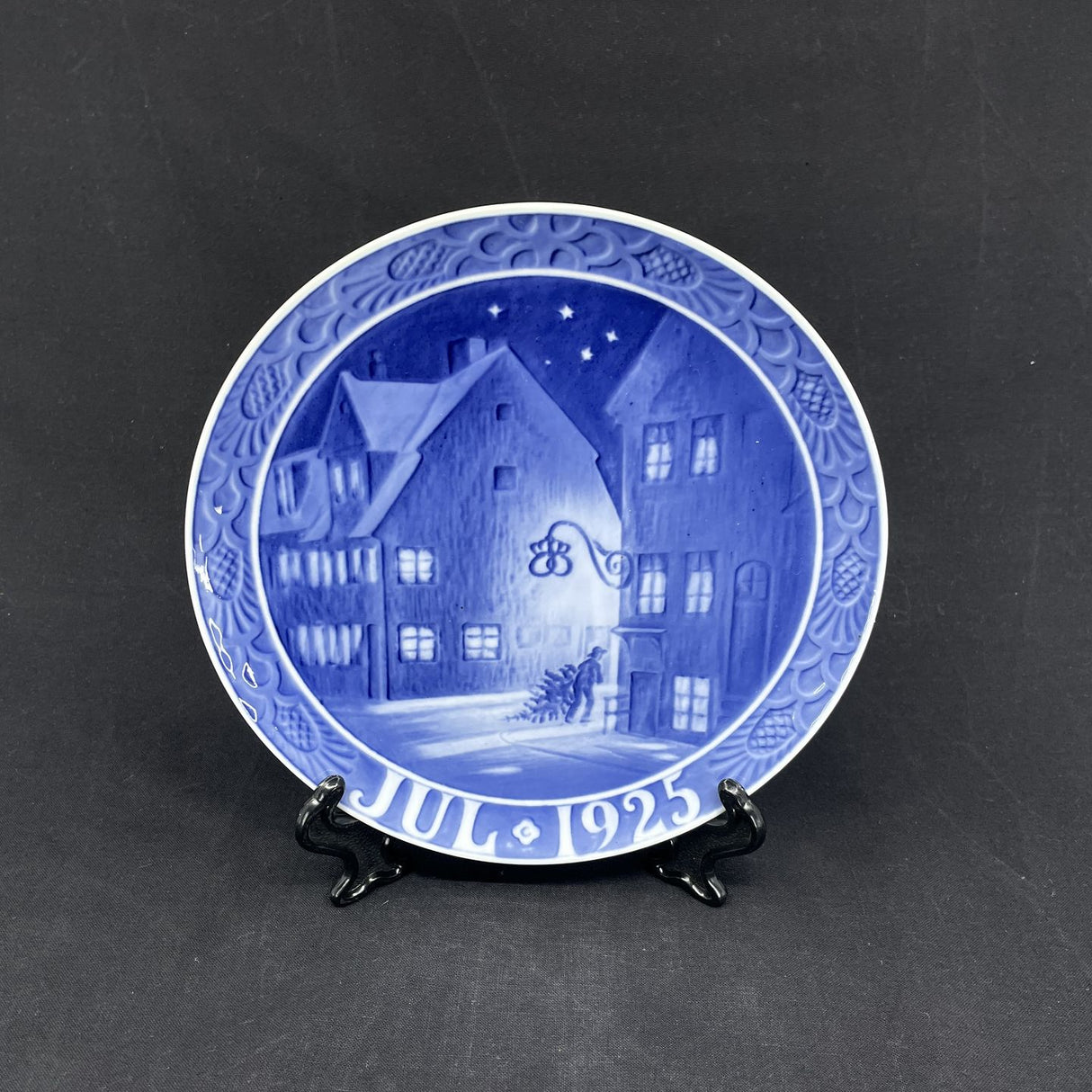 Royal Copenhagen Christmas plate 1925