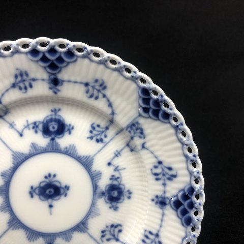 Musselmalet Helblonde kagetallerken, 14,5 cm.