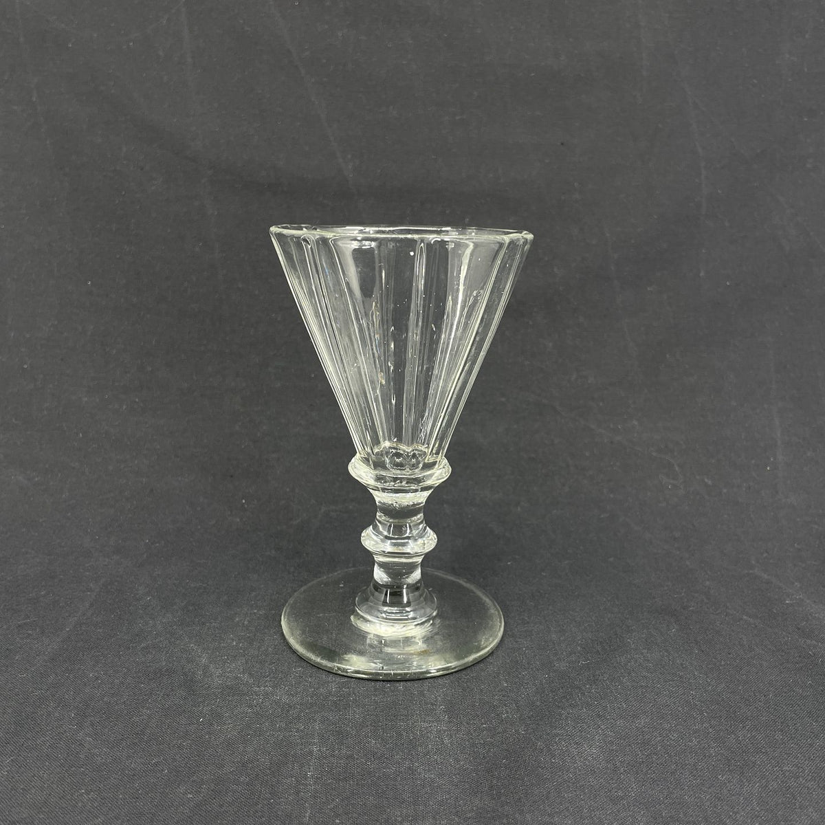 Snerle rødvinsglas