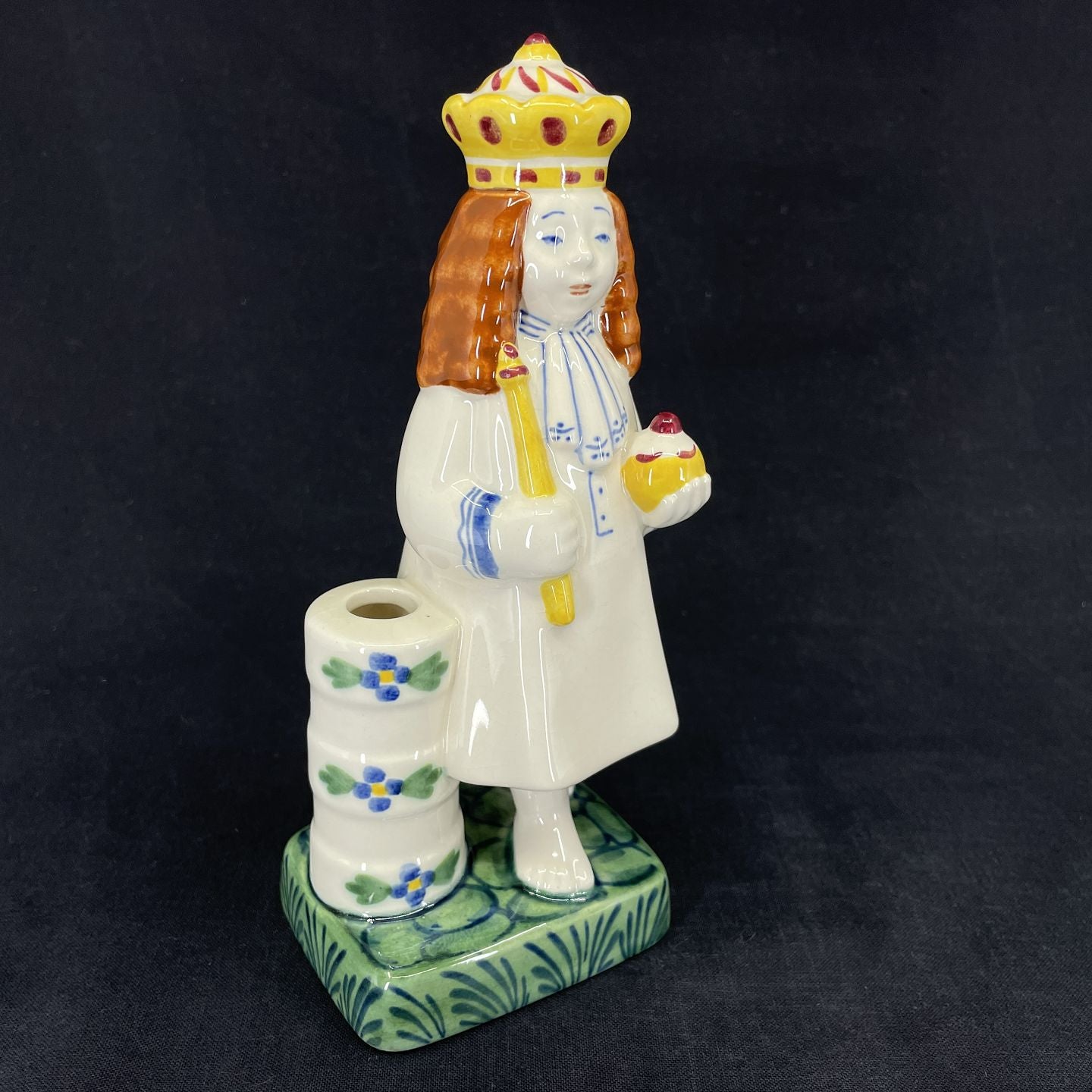 Childrens aid day figurine from 1957 - The Emperors new Clothing